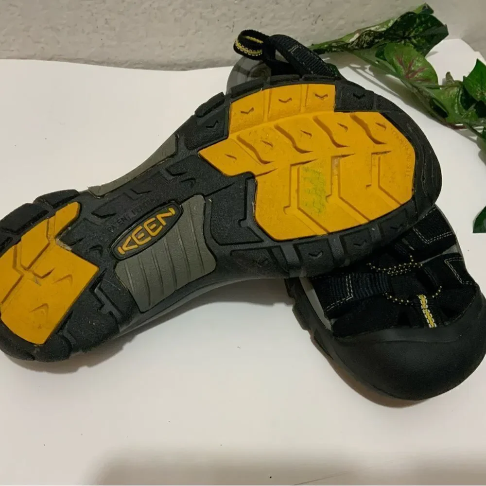 Keen Mens Hiking Sport Sandals Black Gray Adjustable Bungee Cord US 9/42